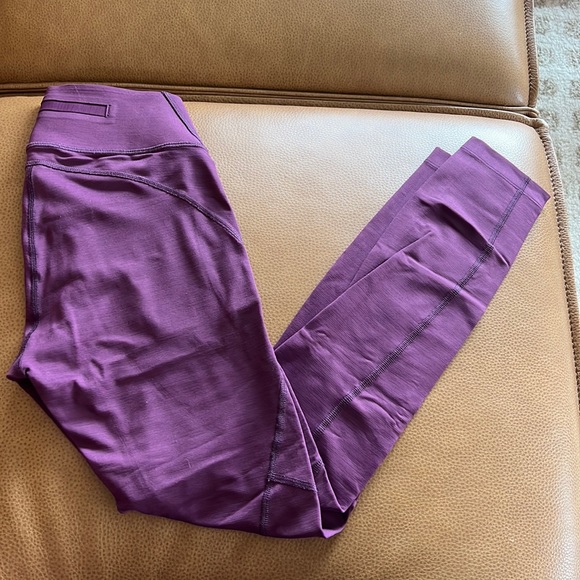 LIKE NEW! Outdoor Voices XS Techsweat 7/8 Core leggings in Kalamata - Picture 1 of 2